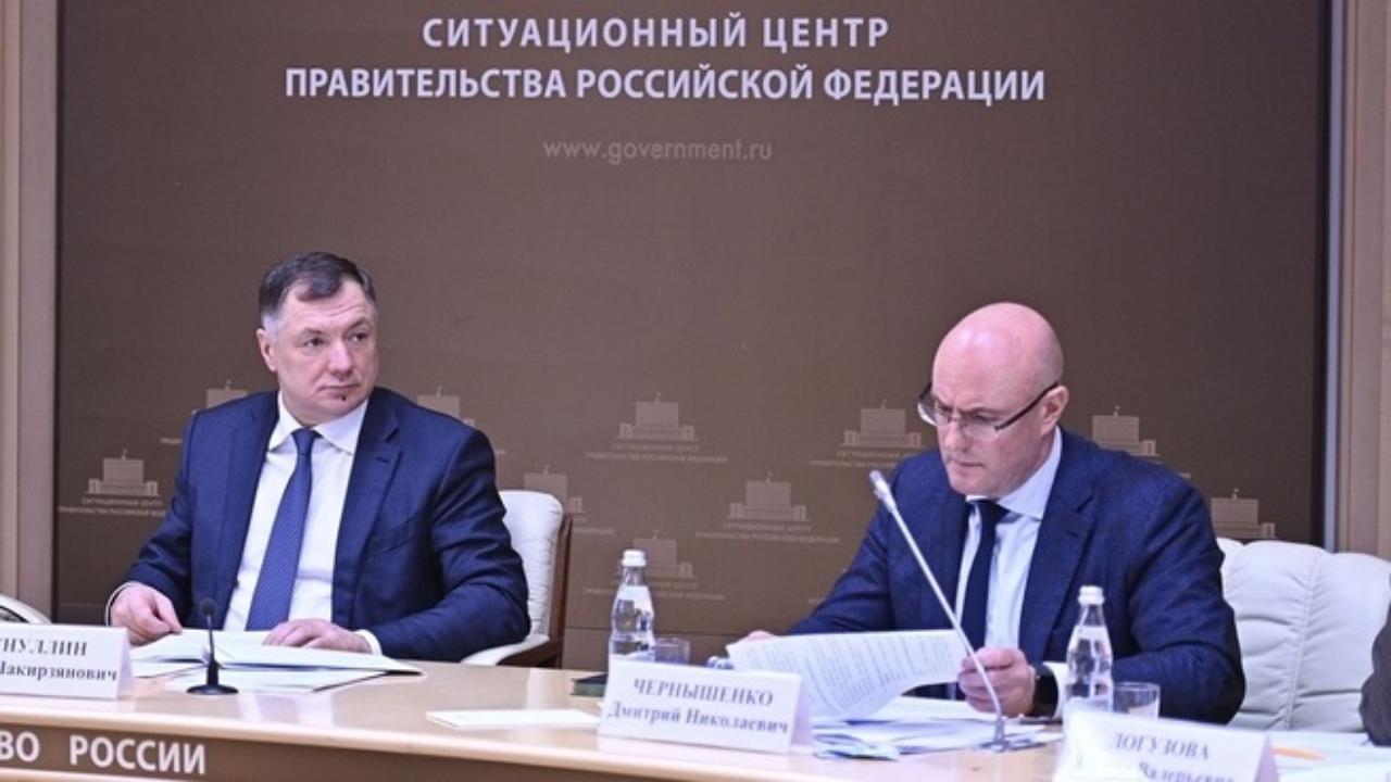 Марат Хуснуллин обсудил с главами регионов организацию работы строительной отрасли